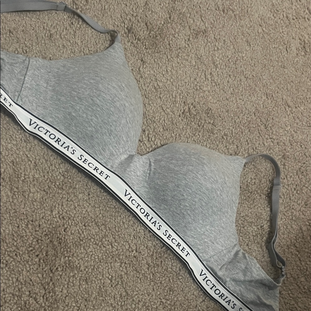 Victoria's Secret Heather Gray wireless tshirt Bra